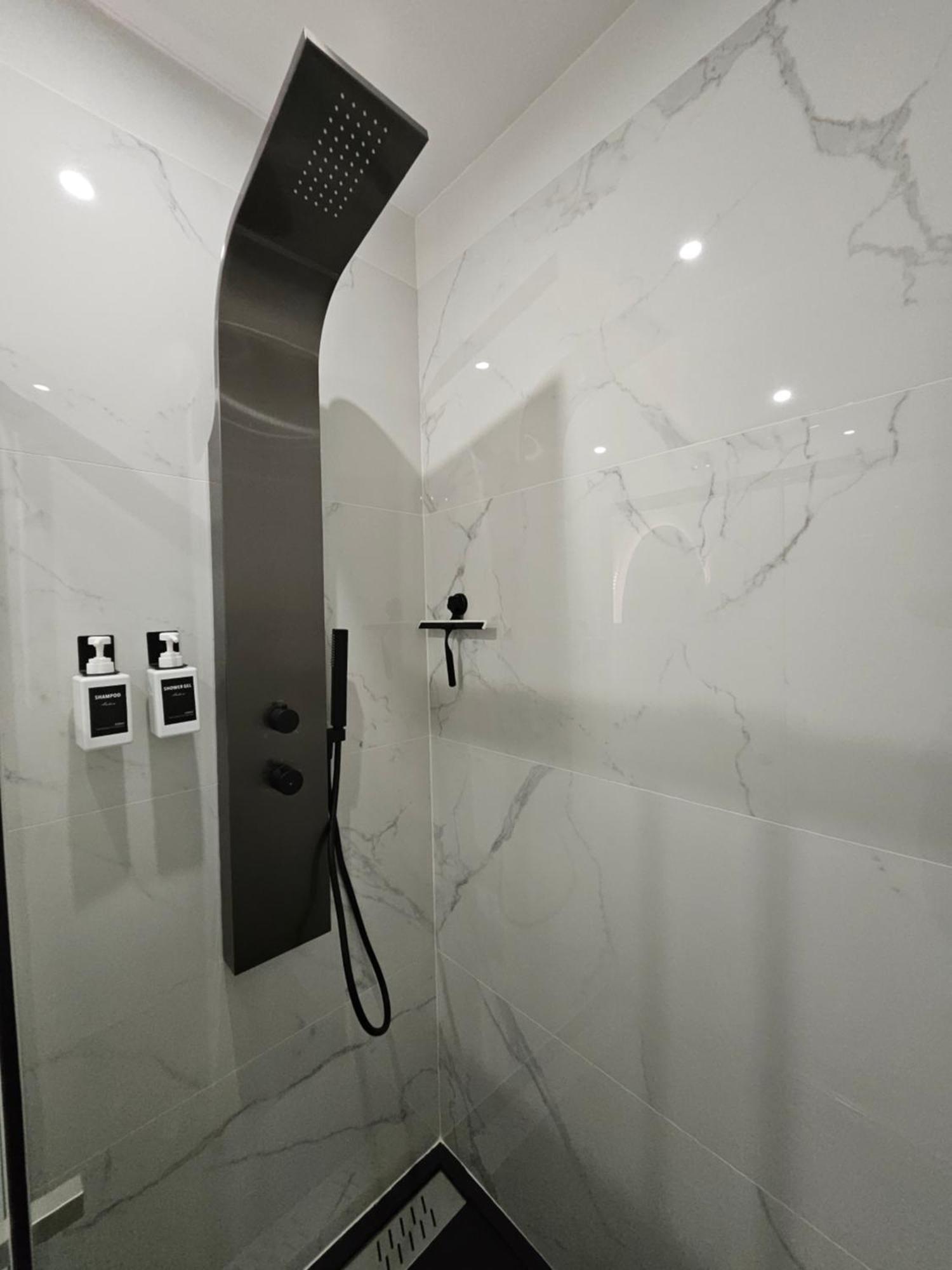 Hebergement Privee Jaccuzzi En Supplement Saint-Clair-du-Rhone 외부 사진